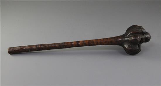 A Fijian hardwood Ula throwing club, 17in.